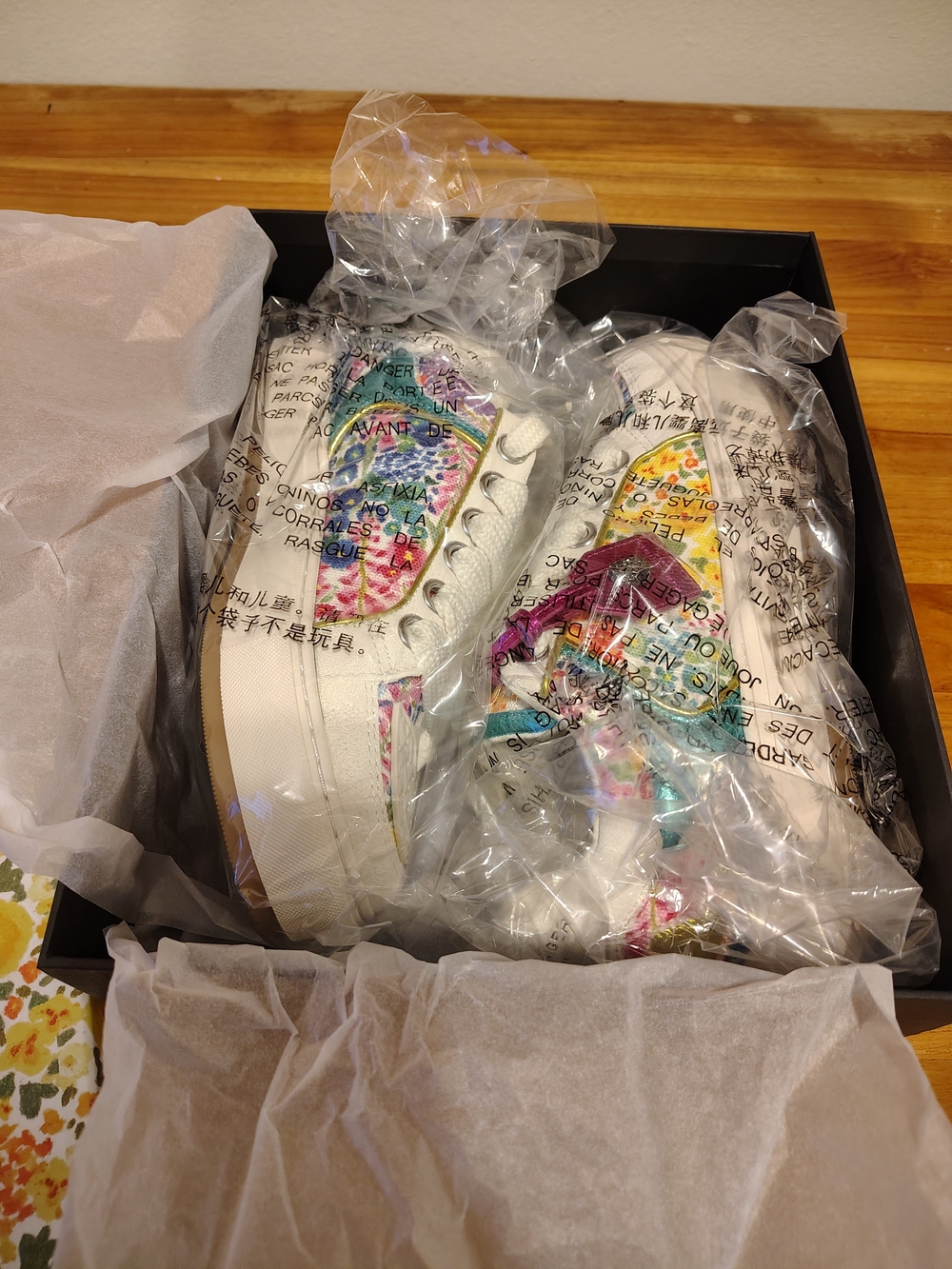 KURT GEIGER Floral Couture Sneakers NWT 39Eur/ 8-8.5 US - Picture 10 of 11